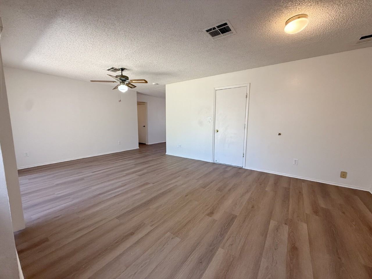 4138 W Campo Bello Dr - Photo 6 of 23