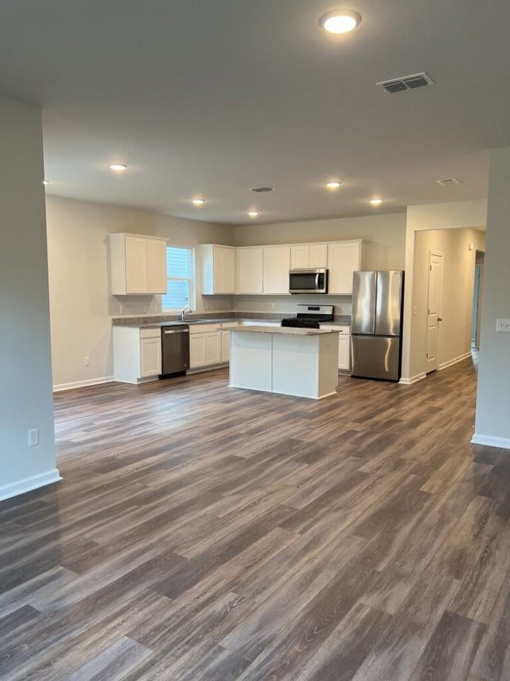 293 W Bradford Pointe Dr - Photo 5 of 12