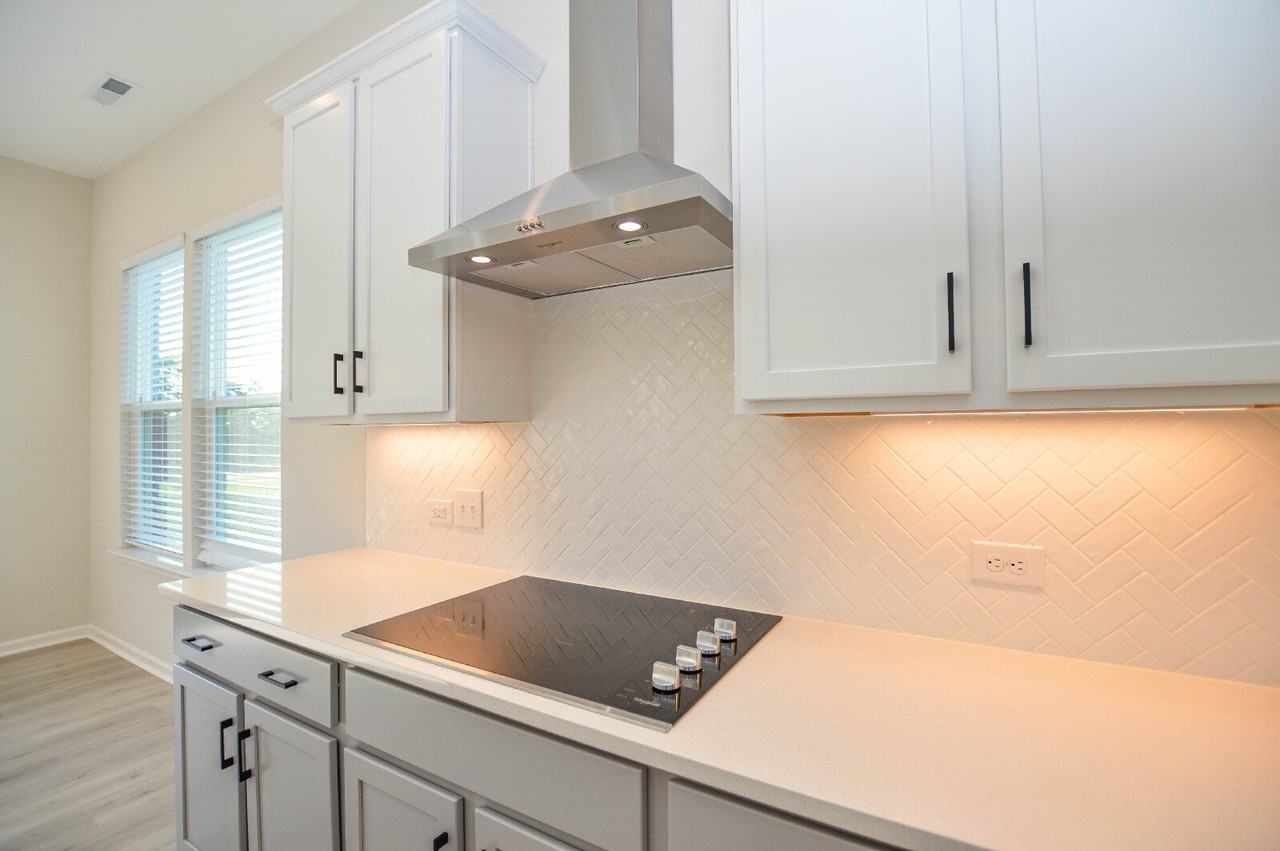 1657 Scotch Pine Ln - Photo 6 of 35