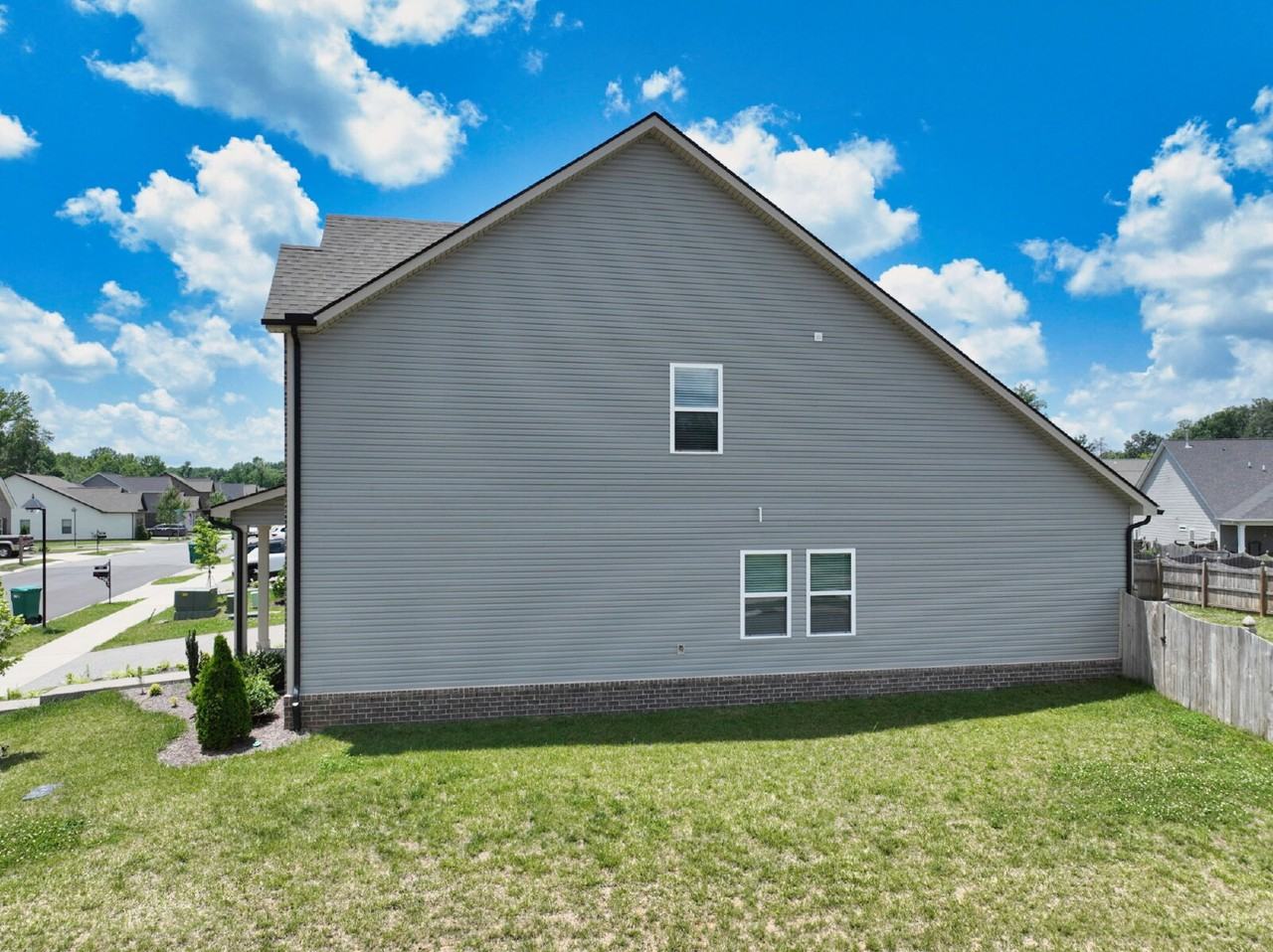 161 Crabourne Dr - Photo 5 of 50