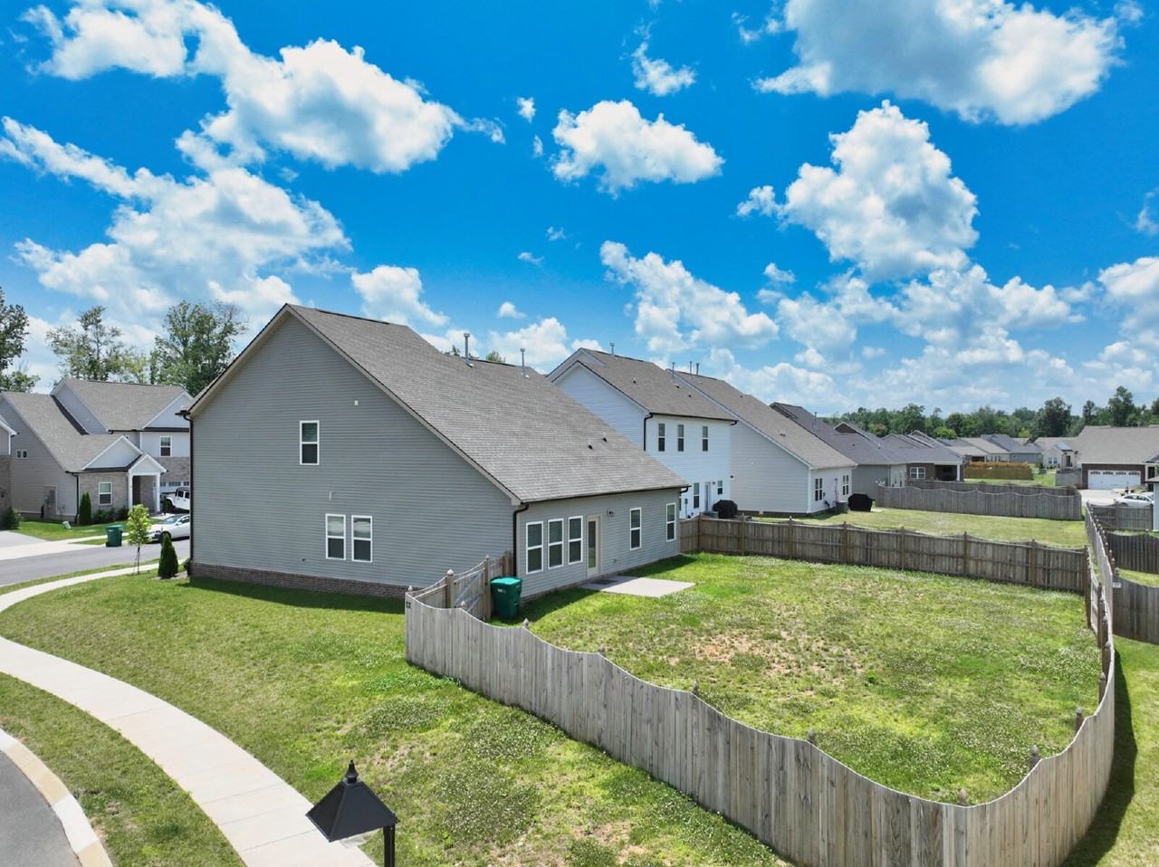 161 Crabourne Dr - Photo 6 of 50
