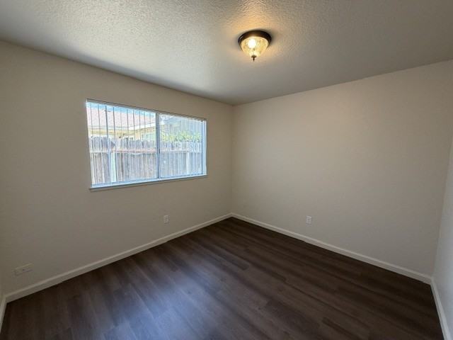 1519 Jennifer Street - Photo 4 of 9