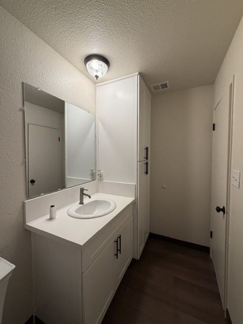 1519 Jennifer Street - Photo 7 of 9
