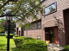 featured image of 215 S Loder Ave