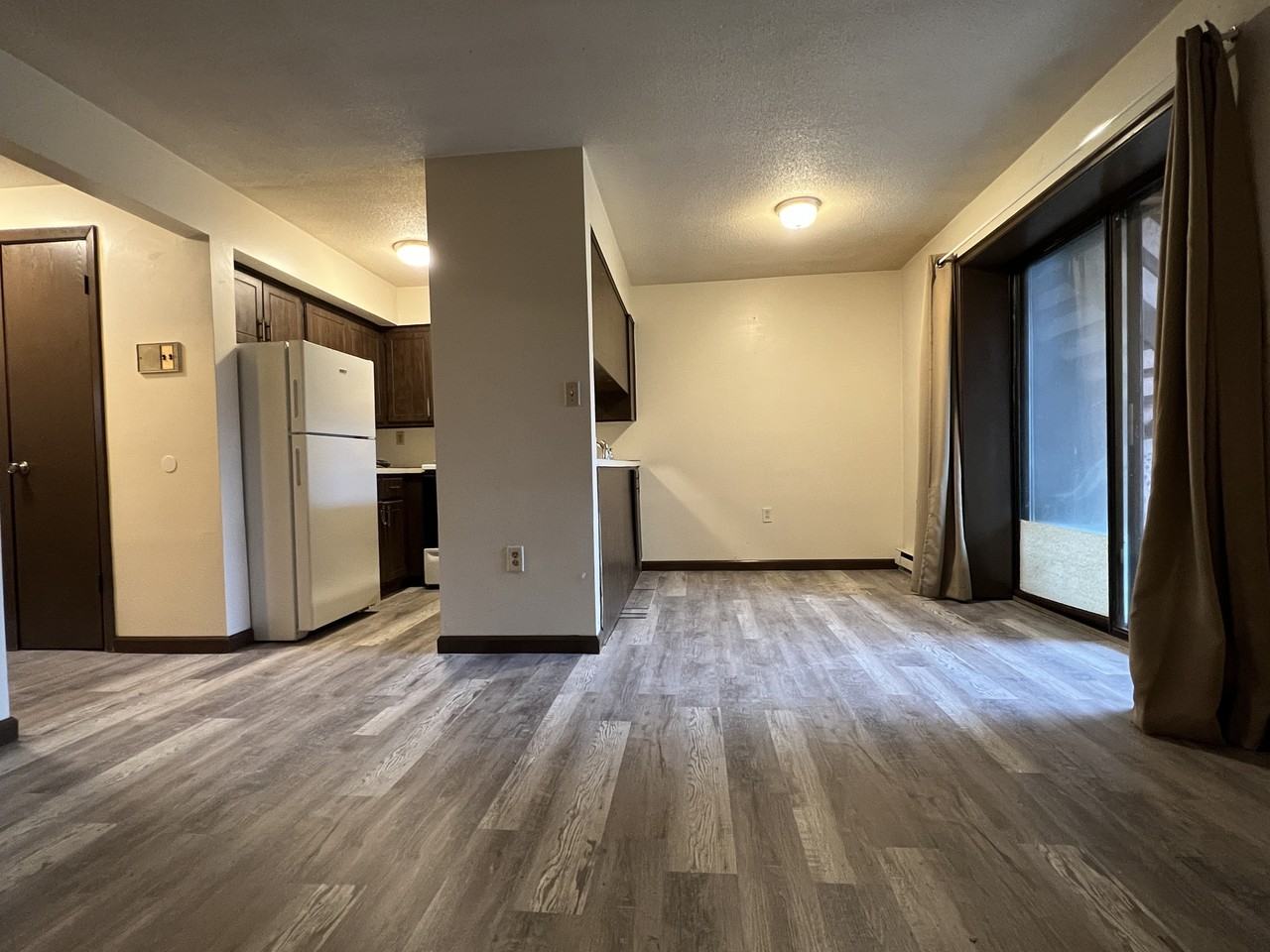 Loder Court - Photo 2 of 11