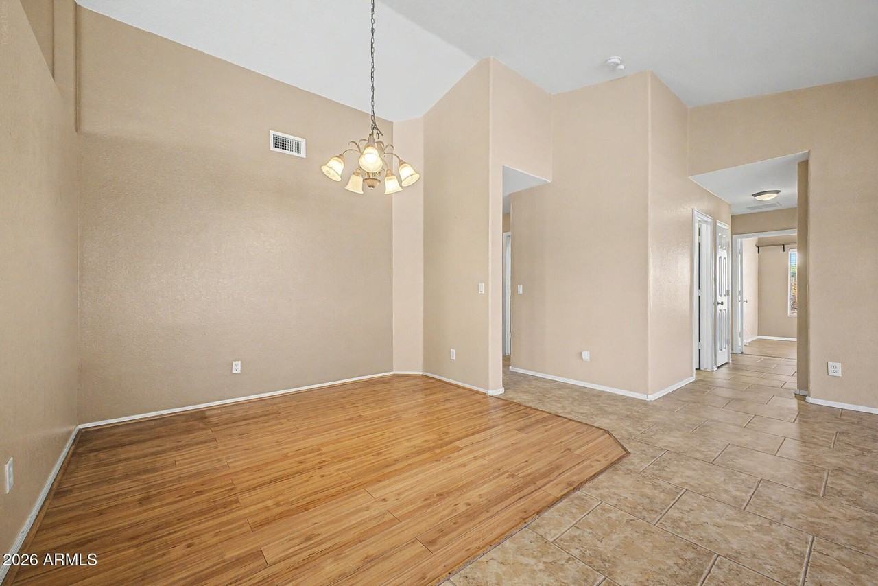 12899 S 175th Ave - Photo 7 of 41