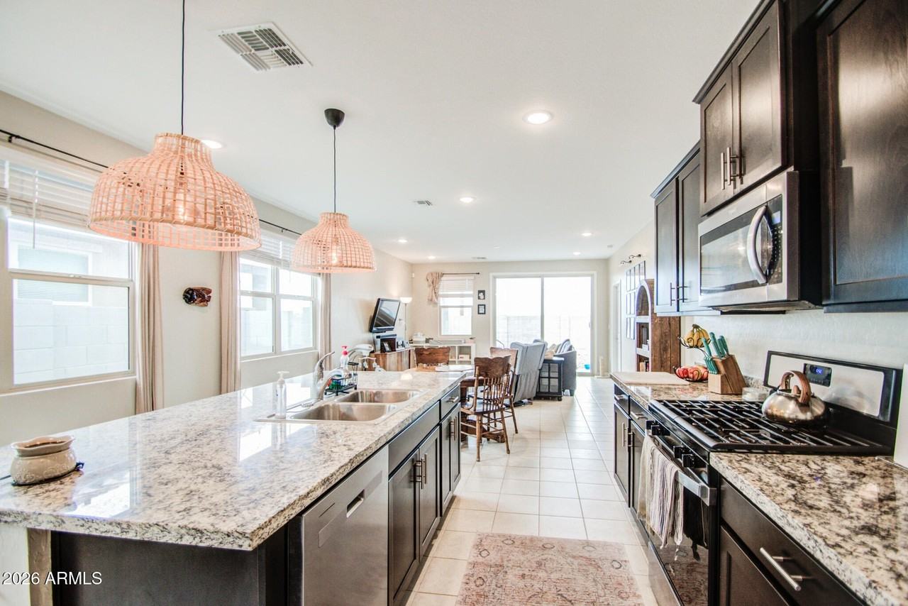 21765 N Rummler Ln - Photo 6 of 37