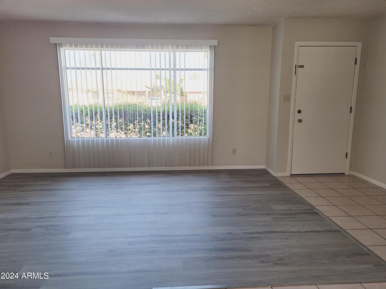 8425 E Crestwood Way - Photo 5 of 21