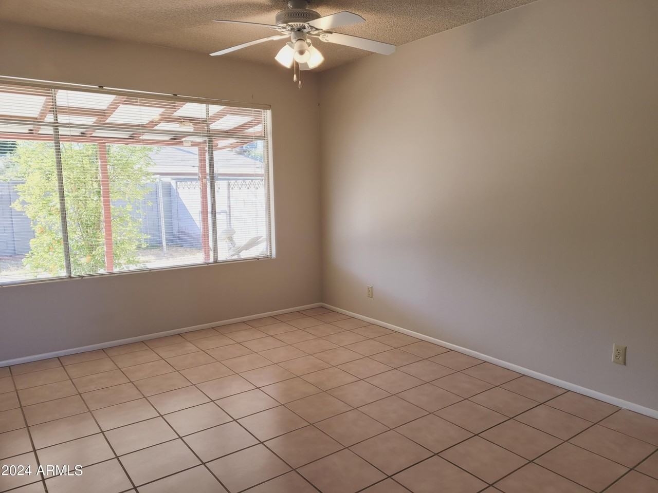 8425 E Crestwood Way - Photo 7 of 21