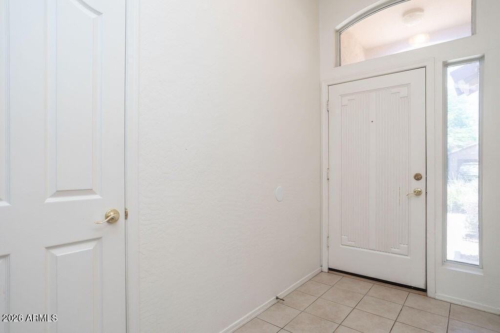 6762 W Del Mar Ln - Photo 3 of 29