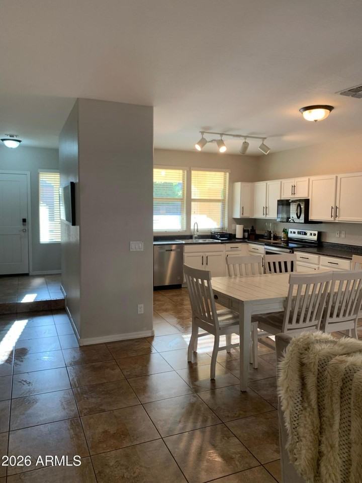 1415 S Terrace Rd - Photo 2 of 20