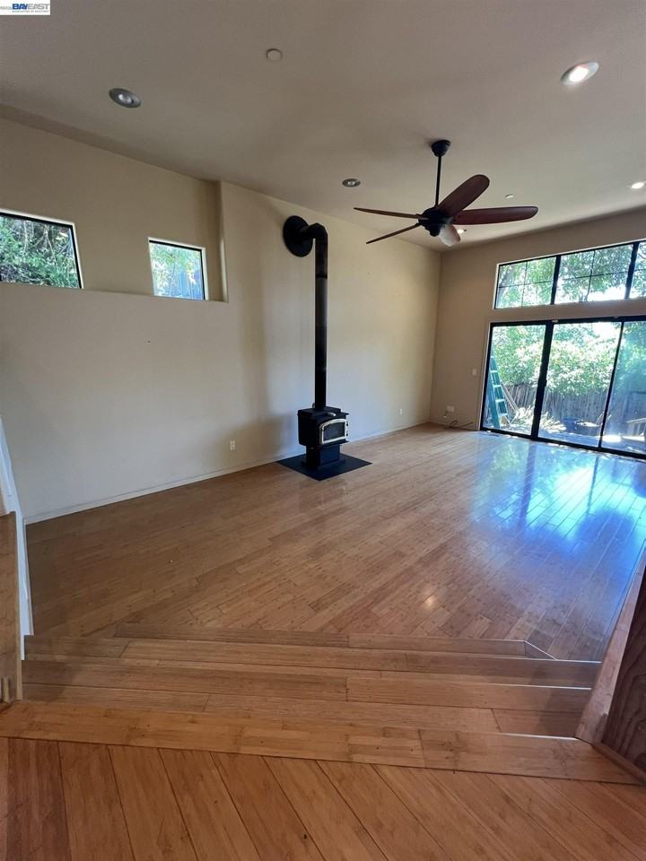 7957 Michigan Ave - Photo 4 of 16
