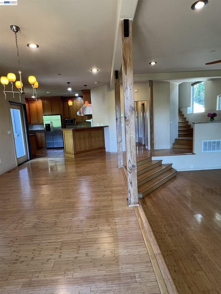 7957 Michigan Ave - Photo 5 of 16