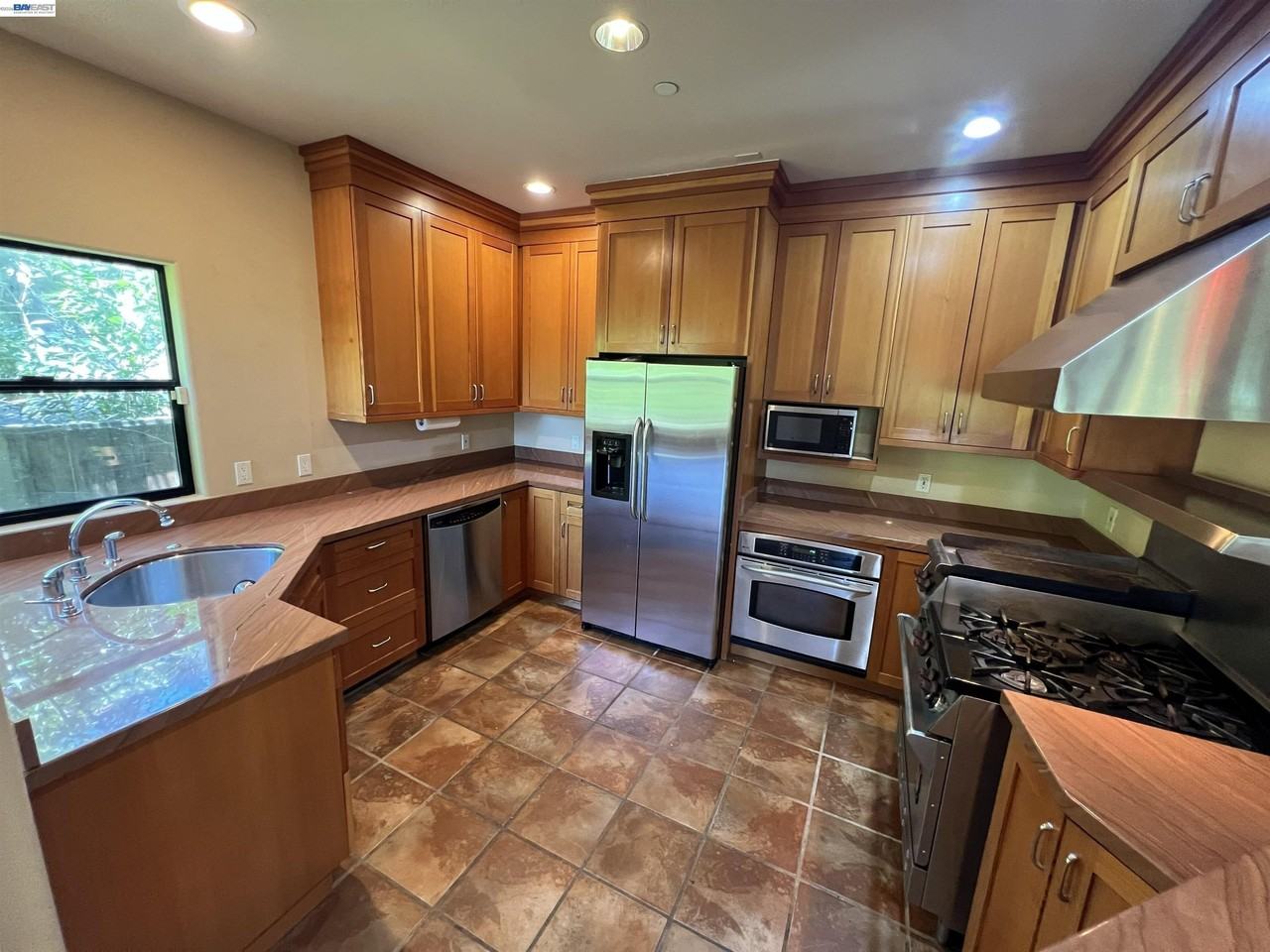 7957 Michigan Ave - Photo 6 of 16