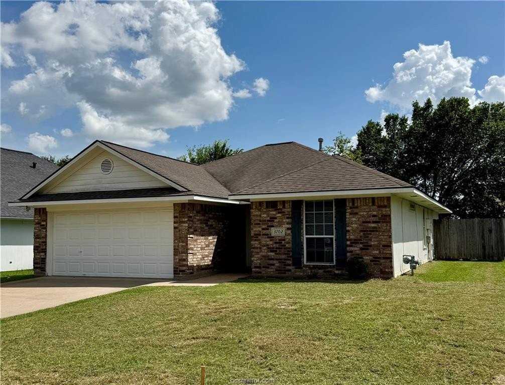 3702 Meadow View Dr - Photo 3 of 29