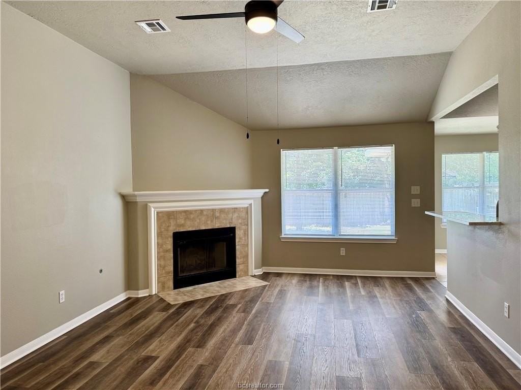 3702 Meadow View Dr - Photo 6 of 29