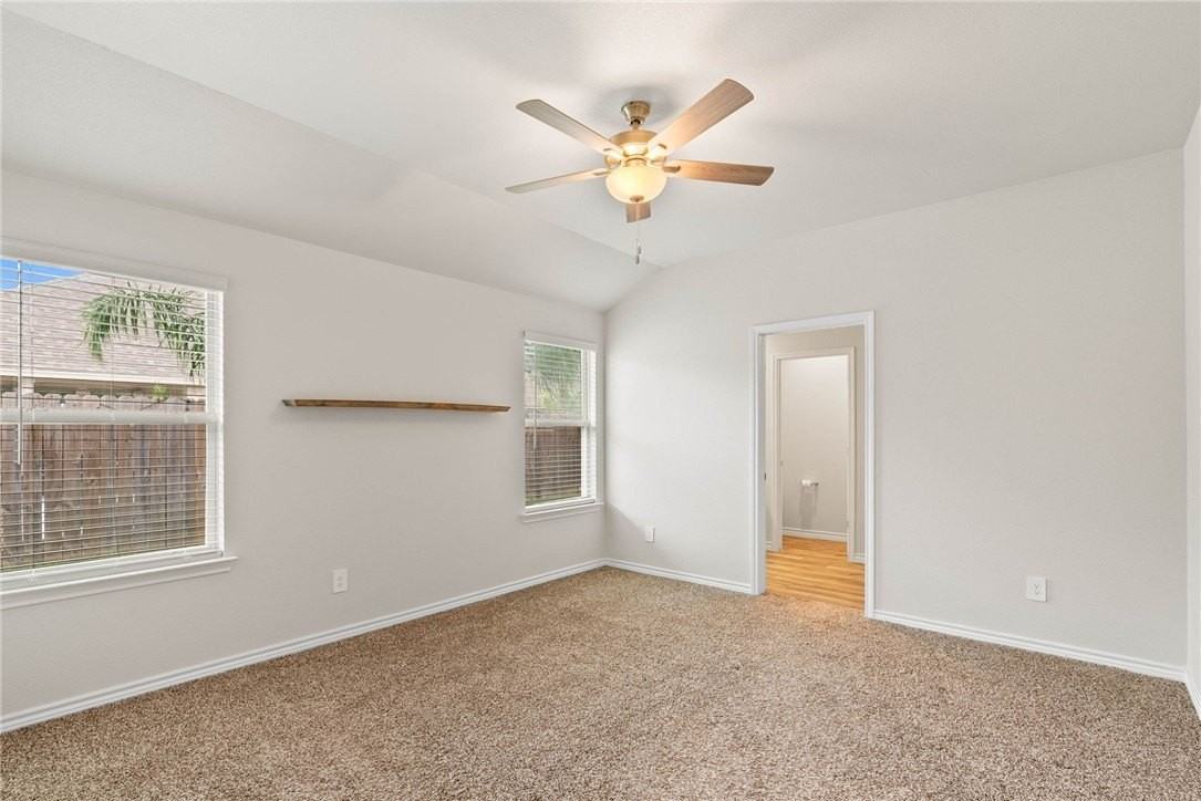 7621 Cowboy Trail Ln - Photo 7 of 26