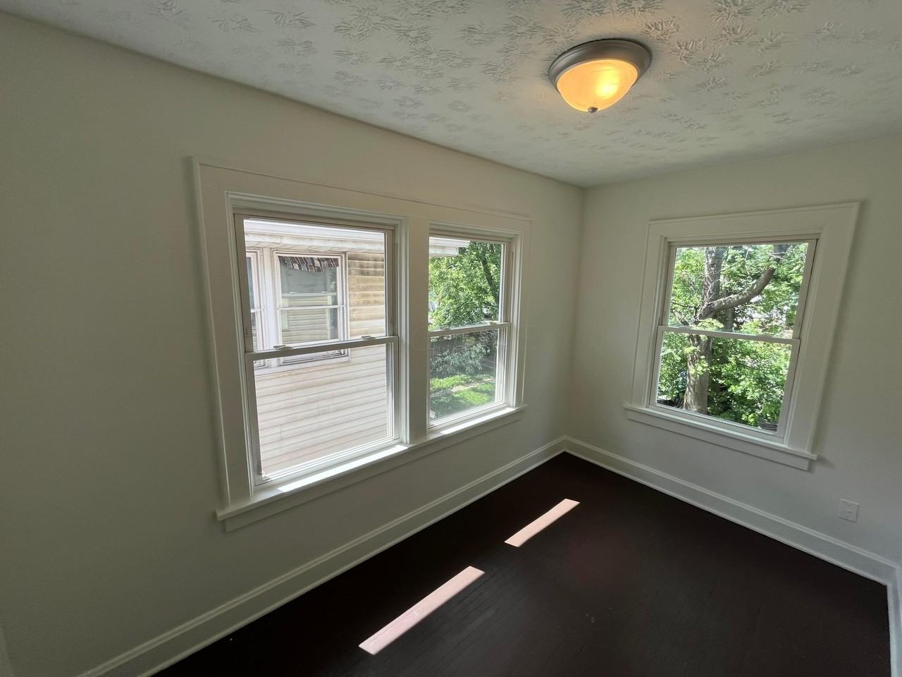 920 E 17th Ave - Photo 4 of 8