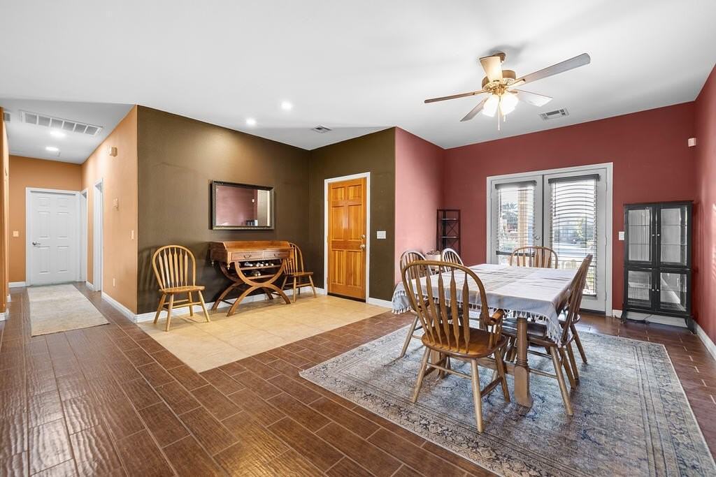 30932 Osceola Pl - Photo 4 of 27