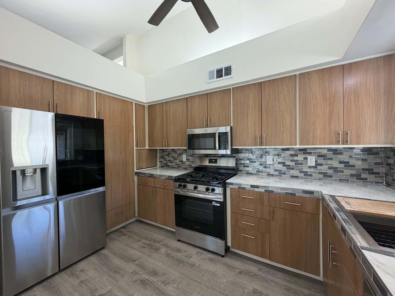 70451 Cobb Rd - Photo 6 of 23