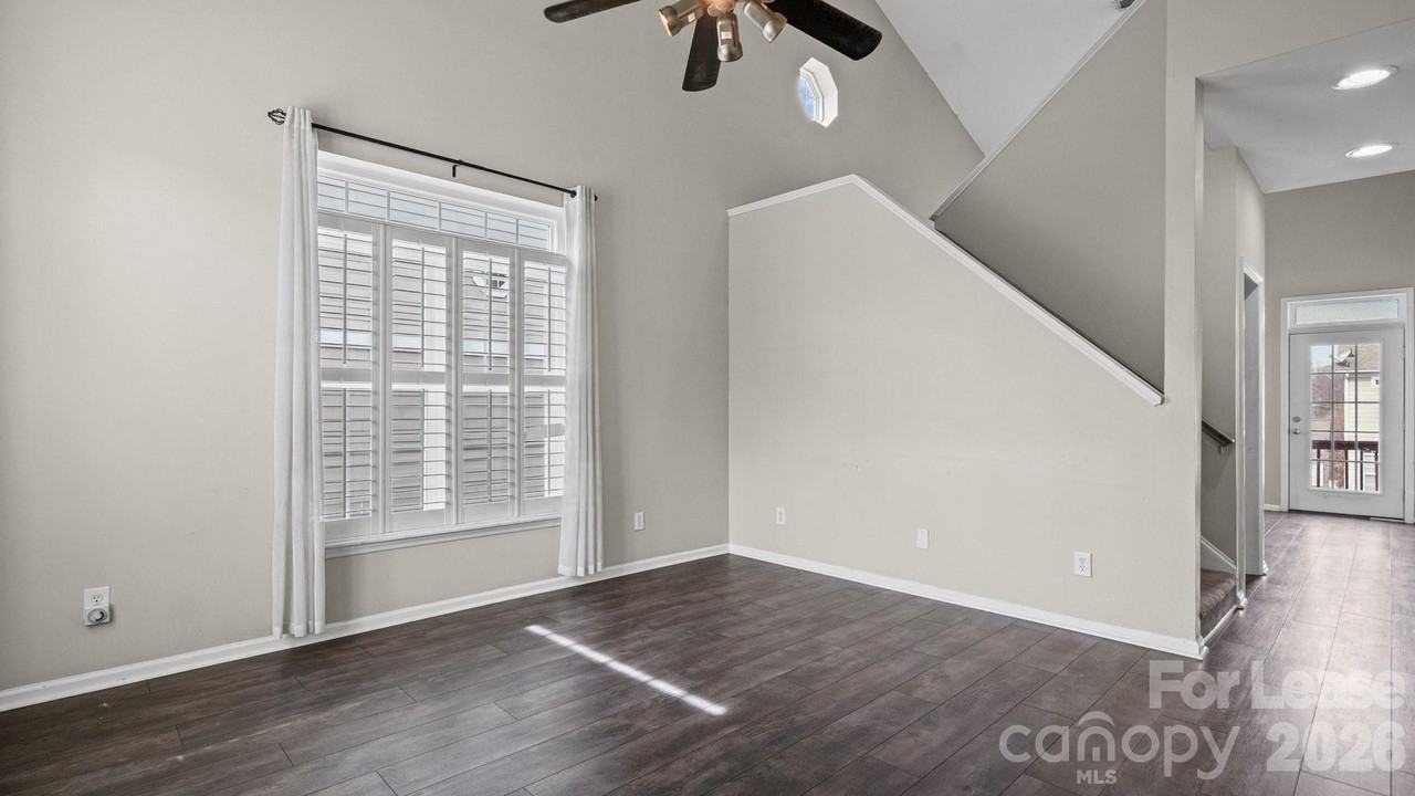 125 Forest Ridge Rd - Photo 7 of 31
