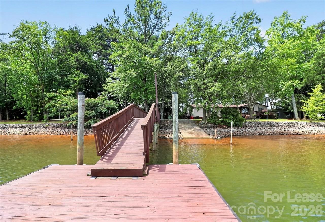 120 Stepaside Ln - Photo 6 of 41