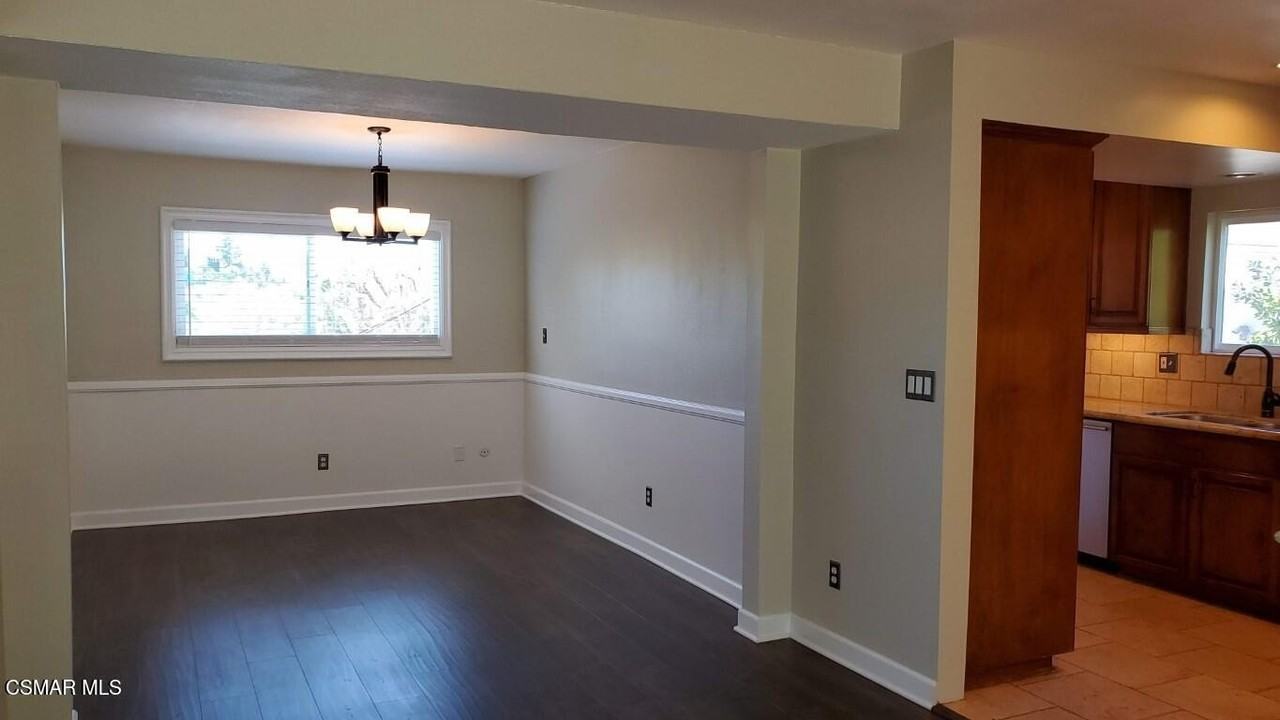 21800 Martinez St - Photo 4 of 27