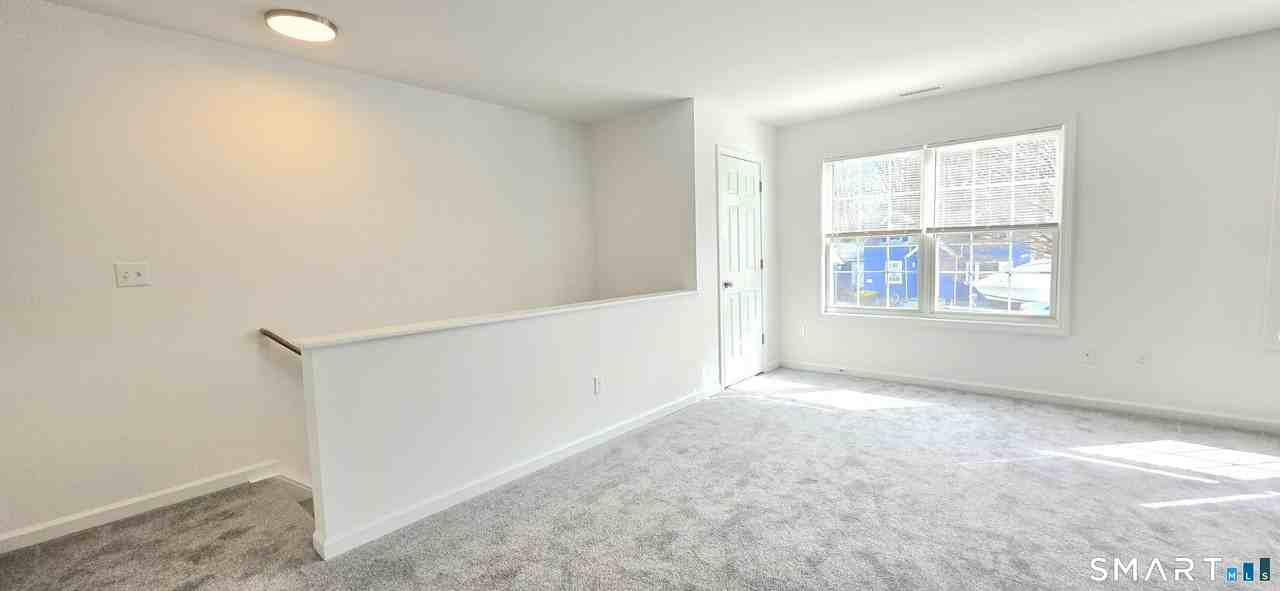 14 Berwyn St - Photo 3 of 9