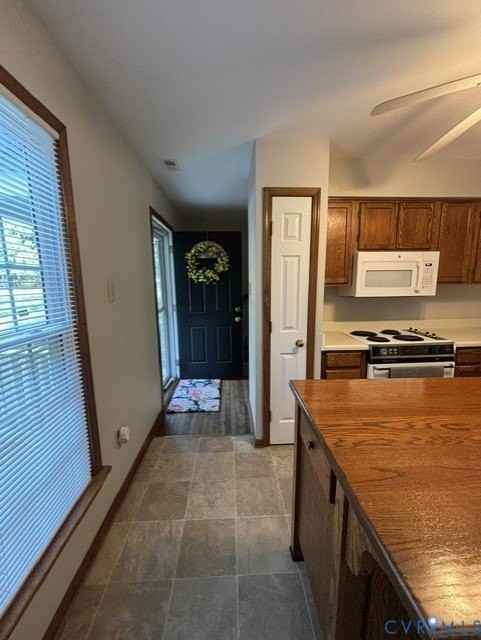 14604 Mill Spring Dr - Photo 3 of 28