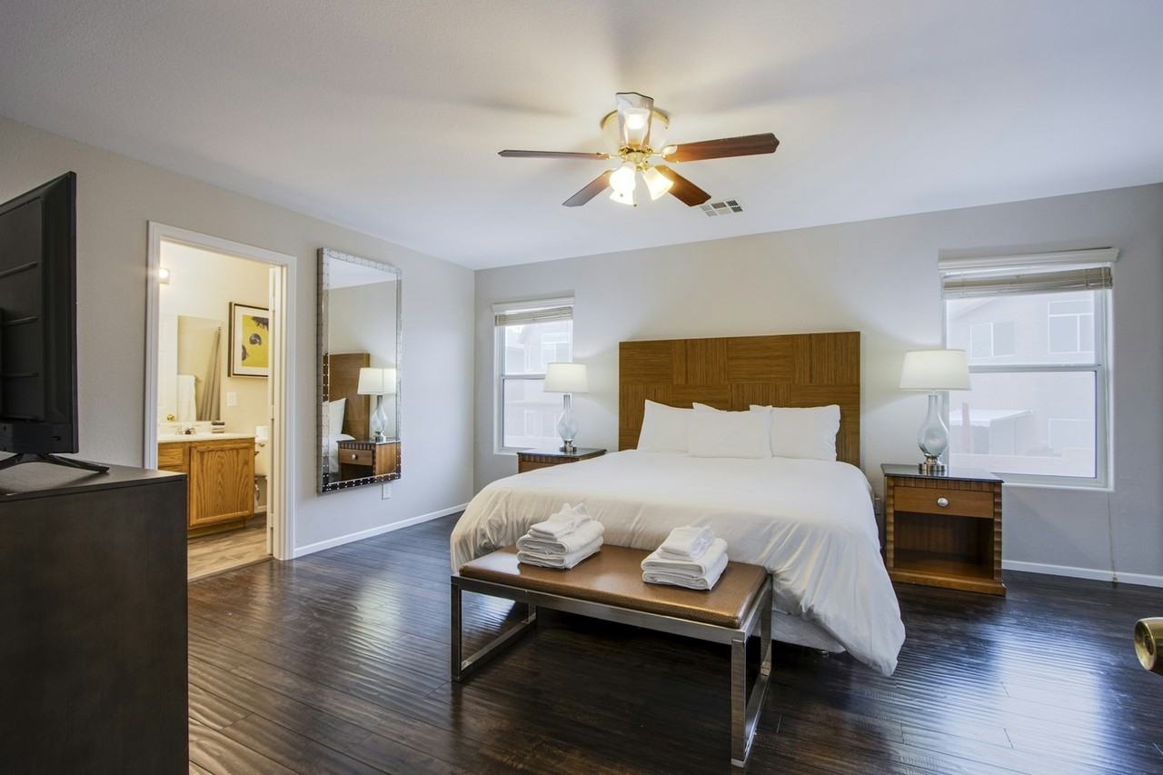 6429 North Corrie Canyon Street - Photo 4 of 36