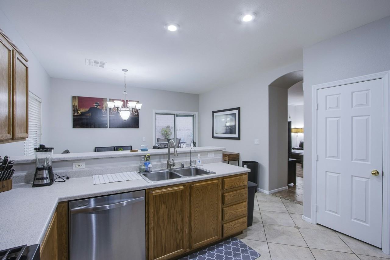 6429 North Corrie Canyon Street - Photo 6 of 36
