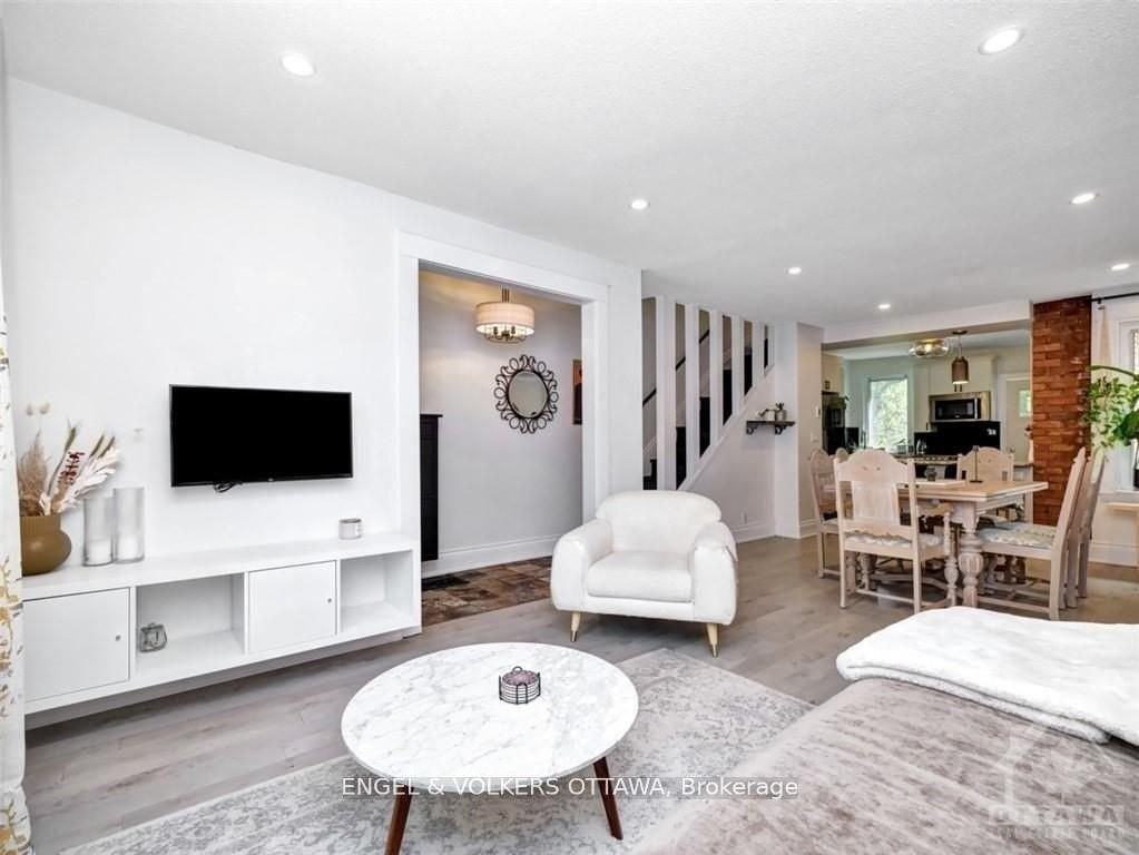 187 Ivy Cres - Photo 5 of 27