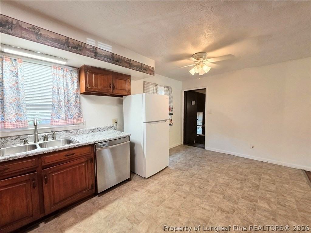 5340 Docia Cir - Photo 5 of 18