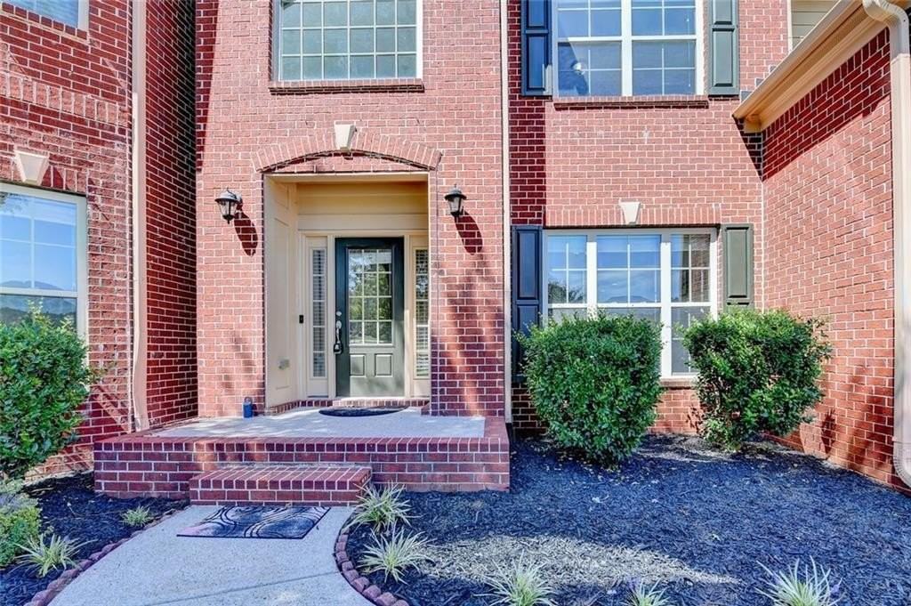 4805 Shelbourne Dr - Photo 2 of 50