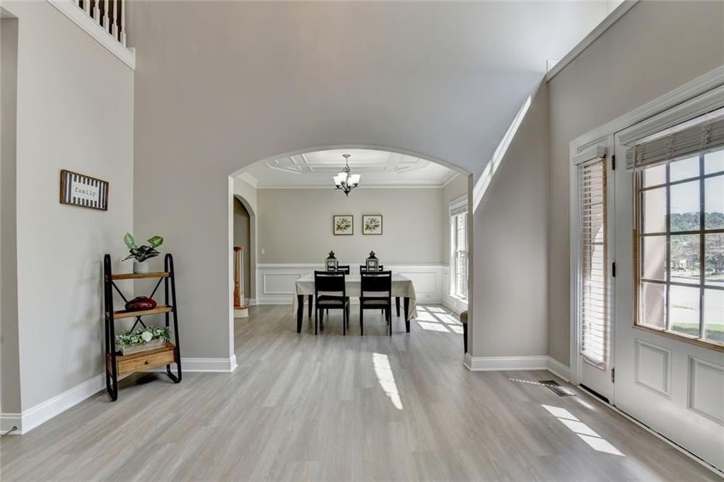 4805 Shelbourne Dr - Photo 4 of 50