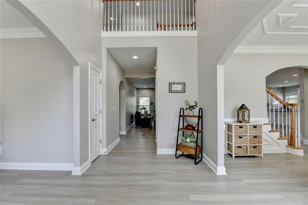 4805 Shelbourne Dr - Photo 5 of 50