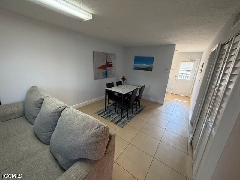 2535 Parkway St - Photo 5 of 10