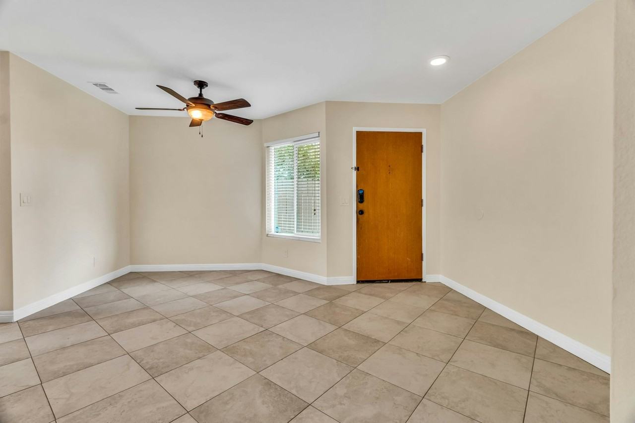 2166 Pueblo Glen - Photo 3 of 24