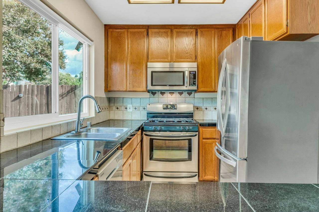 2166 Pueblo Glen - Photo 7 of 24