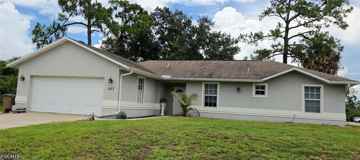 featured image of 207 E 8th St