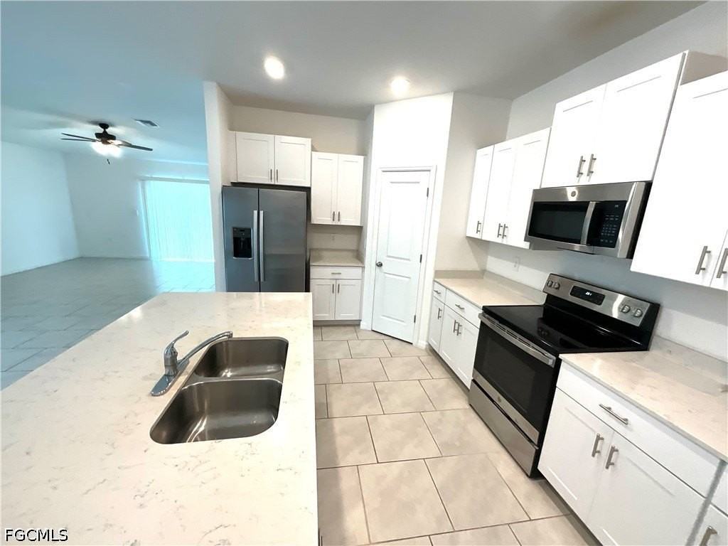 12245 Savanna Lakes Blvd - Photo 4 of 18