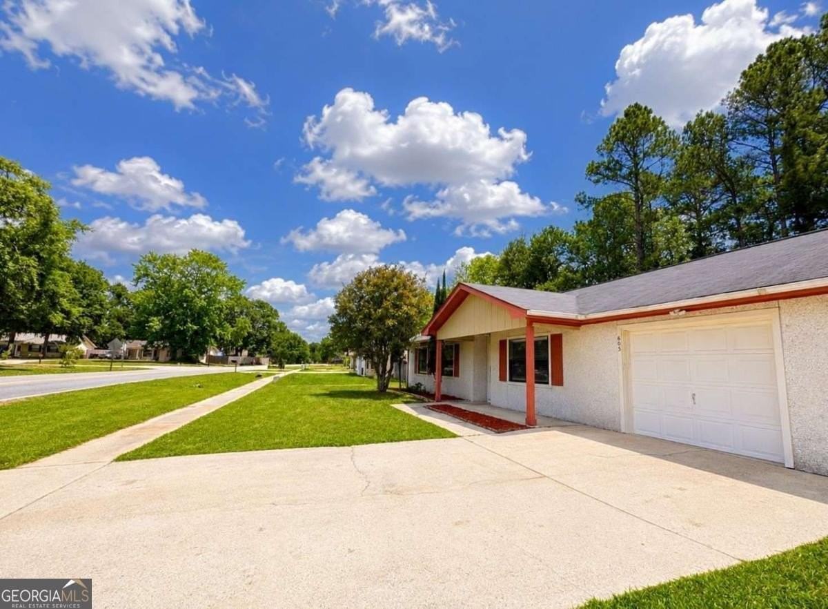 603 Plantation Village Dr - Photo 2 of 37
