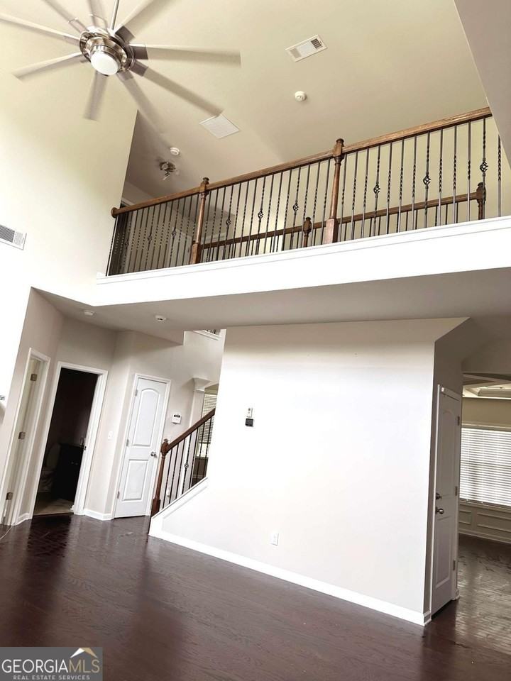 237 Franklin St - Photo 7 of 22