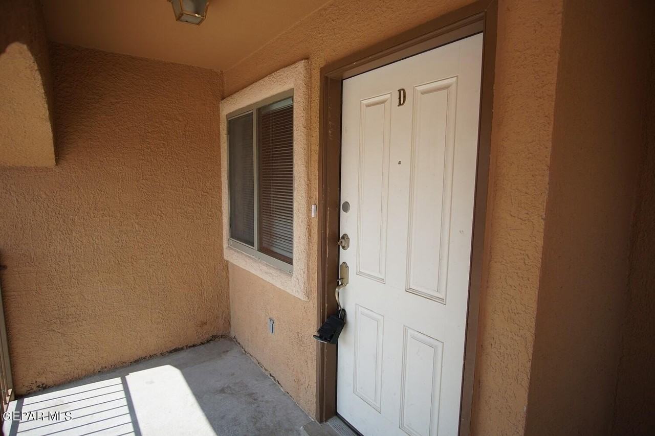 3400 Blue Earth Ln #D - Photo 3 of 13