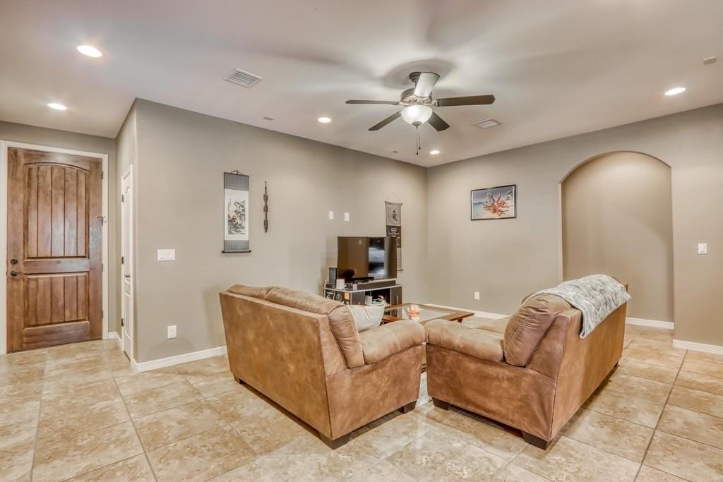 14311 E Cave Ave - Photo 6 of 41