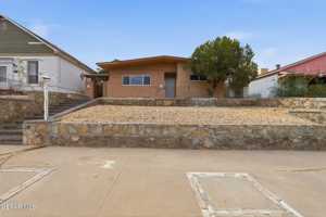 featured image of 2413 Copper Ave #A