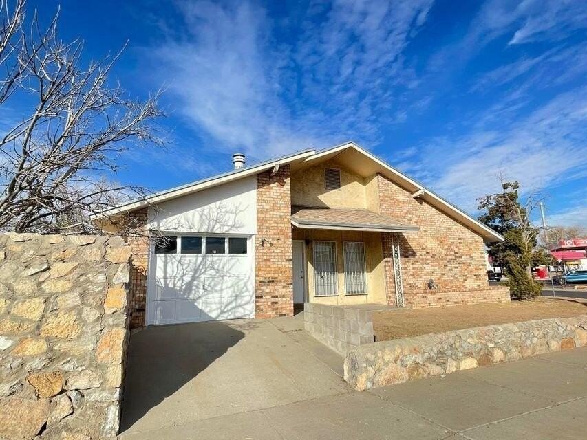 1901 Lee Elder Dr - Photo 3 of 17