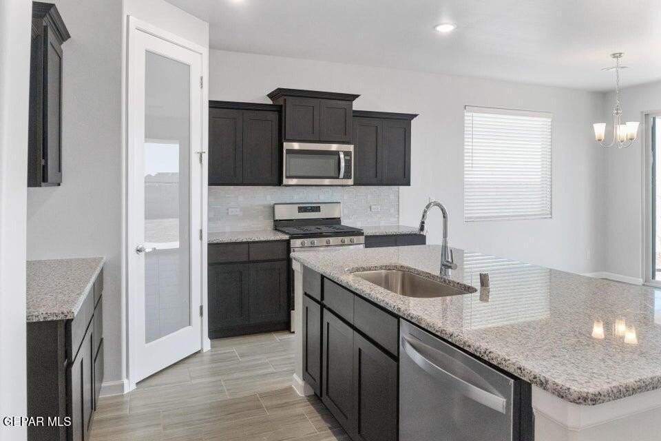 512 Twilight Dr - Photo 4 of 20