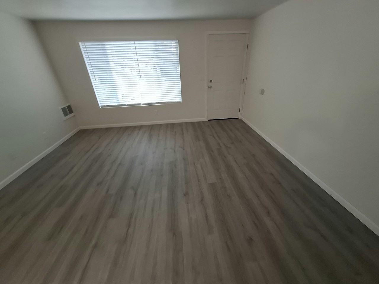 4862 Pennsylvania Ave SE, Unit 2 - Photo 7 of 14