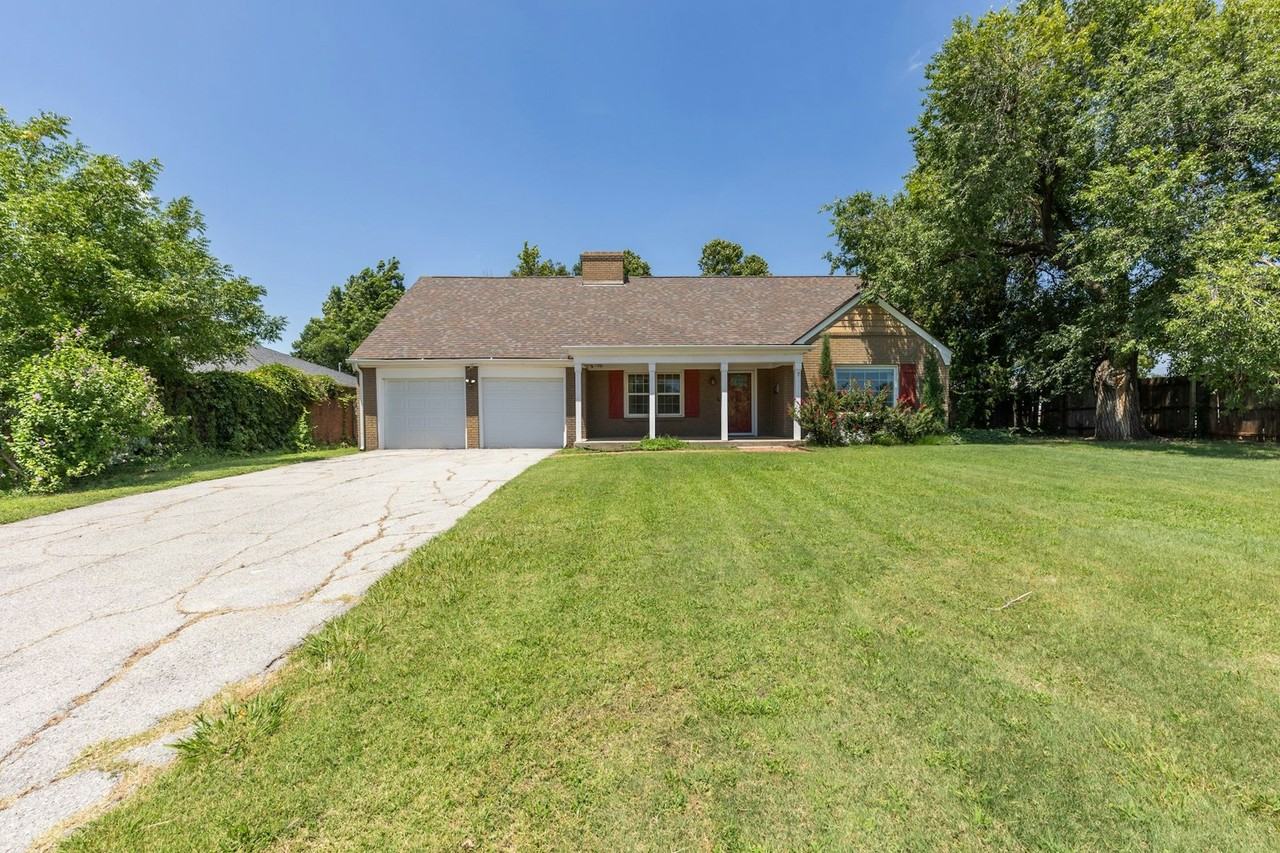 1101 Glenwood Avenue - Photo 2 of 37